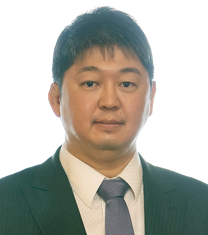 中西 一夫